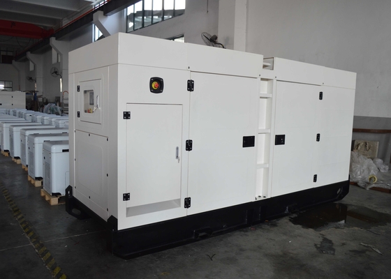 Włochy Marka Iveco Mergency Equipment 30-330kw Odporny na deszcz elektryczny generator dieslowski w magazynie